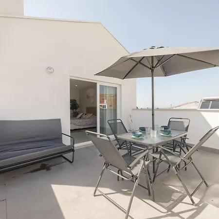 Sao Goncalinho Alegria By Sweet אבאירו